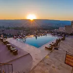 ホテル カヤカピ プレミアム ケイブス カッパドキア ウルギュップ