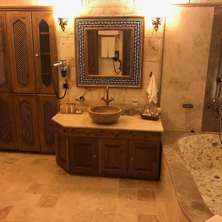 كابادوكيا بريميوم كيفز ككابادوكيا فندق
